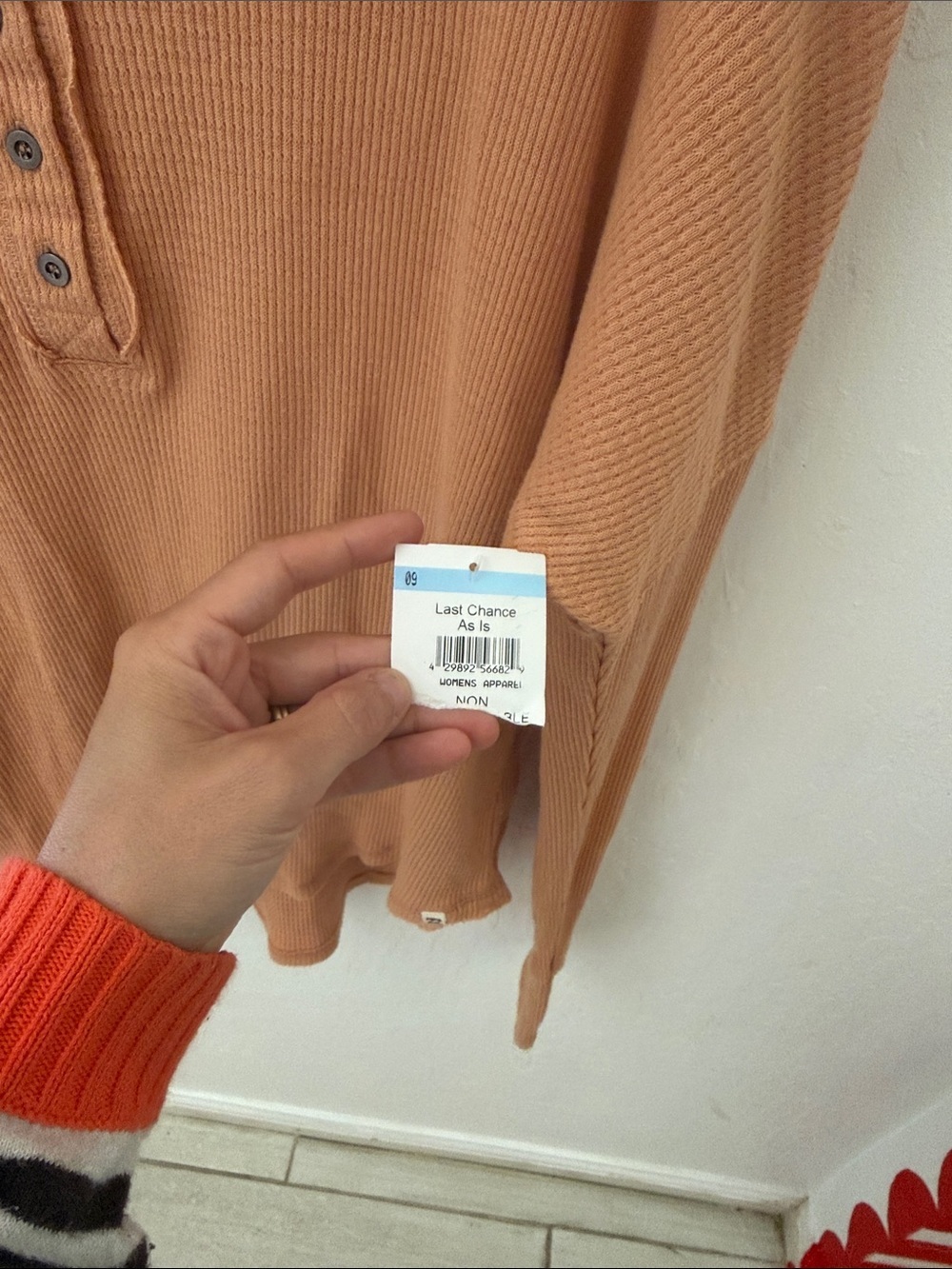 Billabong Orange Pink Waffle Long Sleeve Henley Small NWT - Picture 3 of 4